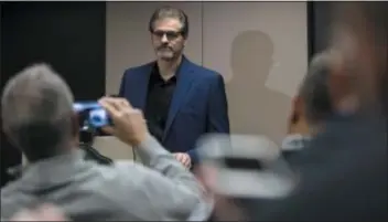  ?? MATT ROURKE — THE ASSOCIATED PRESS ?? Former Flyers general manager Ron Hextall speaks with members of the media during a news conference in Voorhees, N.J., Friday, four days after he was relieved of his duties.