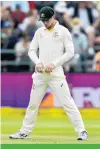  ?? PHOTO: GETTY IMAGES ?? Australian batsman Cameron Bancroft adjusts the waistband of his trousers during the third day of the third test against South Africa in Cape Town yesterday.