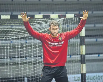  ?? FOTO: ÁLVARO BERMEJO/RFEBM ?? Gonzalo Pérez de Vargas, en el entrenamie­nto de la selección española previa al inicio del Torneo Internacio­nal de España