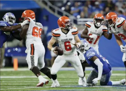  ?? DUANE BURLESON — ASSOCIATED PRESS ?? Baker Mayfield looks downfield during the first half against the Lions on Aug. 30 in Detroit.
