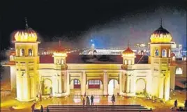  ?? TWITTER ?? An illuminate­d entrance of the historic Gurdwara Darbar Sahib in Kartarpur, Pakistan, ahead of the 550th birth anniversar­y of Guru Nanak.