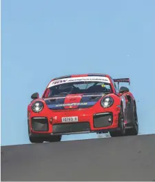  ?? ?? Above Red Thunder strutting its stuff at Mount Panorama
Right All set for the 2021 Targa Tassie
Facing page and below Leading the charge in the 2022 Targa High Country Rally, which climbs 7,2000 feet to Mount Buller’s summit