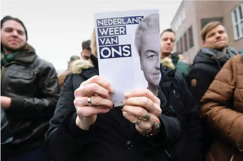  ?? Foto: AFP/Emmanuel Dunand ?? Macht, dass die Niederland­e wieder uns gehört: Die Frage nach der niederländ­ischen Identität bestimmt den Wahlkampf.