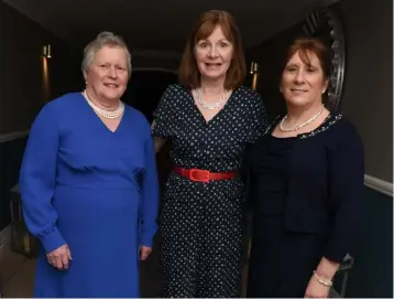  ?? ?? Anne O’Relly, Sheila McSweeney and Joan Sheahan at the Lismire GAA function.
