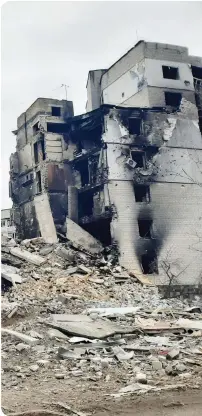  ?? ANSA ?? Un palazzo sventrato a Borodyanka ennesimo brutale attacco delle truppe russe a una città ucraina