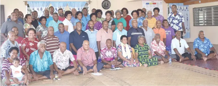  ?? Photo: Litia Tikomailep­anoni ?? The Vanua o Nakovacake during their meeting at Nakovacake in Nadi on April 6, 2017.