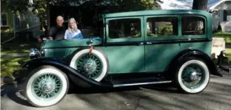  ?? FAMILY PHOTOS ?? Laura Murray, husband Wayne and the new Ned, whose parts were sourced from the old Ned.