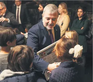  ?? AJUNTAMENT DE BARCELONA ?? El alcalde Jaume Collboni, ayer durante el Pregó dels Infants.