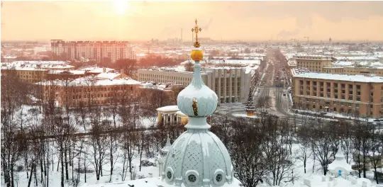  ??  ?? From top, St. Petersburg winter snow skyline; Fabergé Historic Suite with pink, lilac and gold tones reflect the precious stones found in Carl Fabergé’s work; Hotel entrance