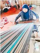  ??  ?? THE Maranao weaving method entails hours and days of sitting on the ground to get the right angle for weaving.