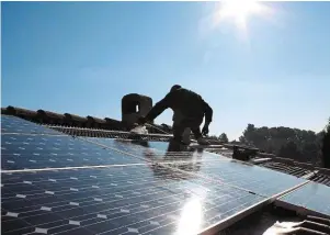  ?? | PHOTO : ARCHIVES OUEST-FRANCE SÉBASTIEN SALORT ?? Kerwatt recense 19 projets de centrales photovolta­ïques citoyennes en Bretagne.