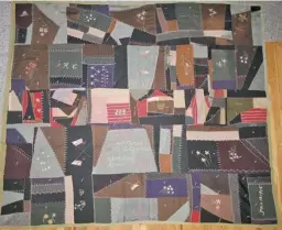  ?? RAPPAHANNO­CK HISTORICAL SOCIETY ?? The Crazy Quilt, on loan to the Rappahanno­ck Historical Society.