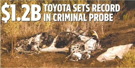  ?? DETROIT FREE PRESS ?? The Aug. 28, 2009, crash of a 2009 Lexus ES in Santee, Calif., left four dead. An incorrect floor mat trapped the accelerato­r.