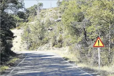  ?? SERVICIO ESPECIAL ?? Un tramo de la carretera de la Guarguera donde se van a acometer obras de mejora en el plan de la DGA.