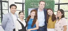  ?? ?? (From left) Prestige products distributi­on regional brand manager Christian Arsenal III, senior brand executive Mary Anne Maligalig, assistant brand manager Katrina Alfiler, Gregory Black and senior brand managers Dulce Concepcion and Pilar Dolina.
