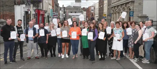  ??  ?? Laurence Street traders are Fleadh ready.