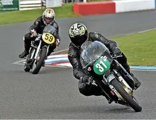  ?? ?? Austen Kear leading Jack Hebb