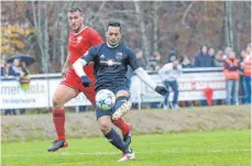  ?? FOTO: PETER SCHLIPF ?? Die TSG (schwarzes Trikot) muss gegen Ebnat ran.