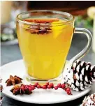  ??  ?? Warmer: White mulled wine