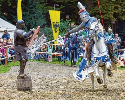  ?? Foto: Peter Fastl ?? Zuletzt fand im Jahr 2017 das historisch­e Bürgerfest in den Wallanlage­n am Roten Tor statt. In diesem Jahr gibt es kein Fest dieser Art in Augsburg.