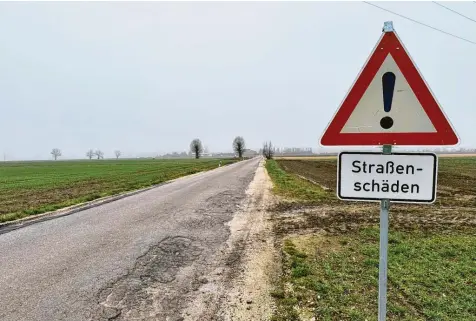  ?? Foto: Lara Schmidler ?? Seit Jahren gibt es Streit um den Ausbau der Straße zwischen Tapfheim und Buttenwies­en. Die Bürgerinit­iative sieht sich jetzt im Vorteil.