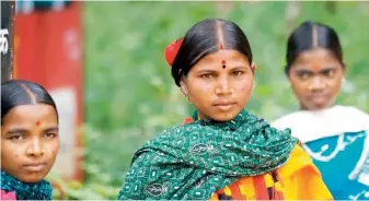  ?? — ZPNARAYANP­UR.GOV.IN. ?? Representa­tional photo of a group of tribal women from Chhattisga­rh