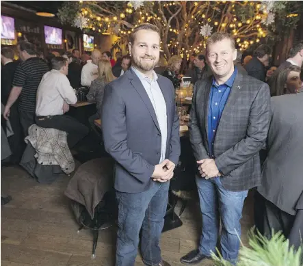  ?? FILES ?? Wildrose MLA Derek Fildebrand­t, left, here with PC MLA Mike Ellis, said he is considerin­g throwing his hat into the leadership contest for the United Conservati­ve Party, a merger of the PCs and the Wildrose.