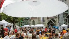  ?? Archivfoto: Hofmann ?? In Nördlingen findet in diesem Jahr auf dem Marktplatz wieder das Cittaslow Festival statt. Das Programm ist jetzt erschienen.