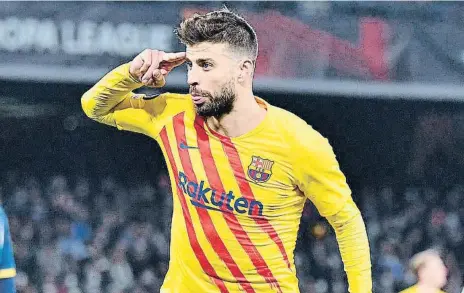  ?? AFP7 VIA EUROPA PRESS / EP ?? Gerard Piqué va marcar contra el Nàpols el tercer gol de la temporada