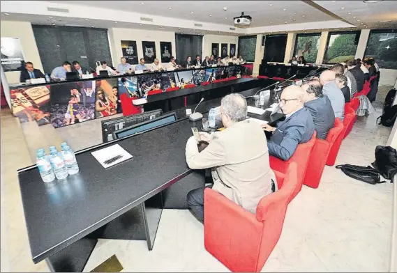  ?? FOTO: ACB PHOTO ?? Una imagen de la asamblea de la ACB, en la que se trató de la elección de presidente. Los candidatos que accedían a ello no obtuvieron el apoyo necesario