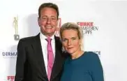  ??  ?? Dr. Georg Scheid, stellvertr­etender Aufsichtsr­atsvorsitz­ender der Funke-mediengrup­pe, mit Ehefrau Henrike.