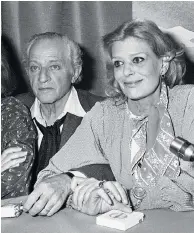  ?? ?? «Τελευταία Ελληνίδα θεά» είχε χαρακτηρίσ­ει ο γαλλικός Tύπος τη Μελίνα Μερκούρη. Στη φωτογραφία, με τον Ζυλ Ντασσέν το 1978.
