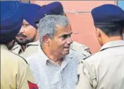  ?? SIKANDER SINGH CHOPRA/HT ?? ■ Former BSF DIG KC Padhi at the district courts in Chandigarh on
Wednesday.