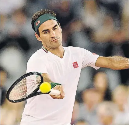  ?? FOTO: GETTY ?? Roger Federer se ha sometido a una artroscopi­a en la rodilla derecha. No estará en Roland Garros y espera llegar a Wimbledon