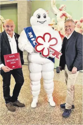  ?? Instagram ?? Jose Polo y Toño Pérez en la Academia de Bellas Artes de San Fernando.