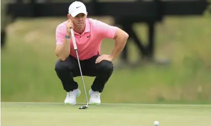  ?? Photograph: David Cannon/Getty Images ?? Rory McIlroy lines up a putt on the 2nd during his second round at the US Open.