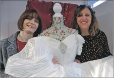  ??  ?? Mum-of-one Gillian McLuckie from Oban donates her wedding gown to Susan Simpson from Zaagi.