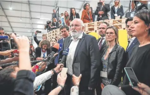  ?? // EFE ?? El negociador jefe europeo, Frans Timmermans, ayer durante las negociacio­nes de la COP27