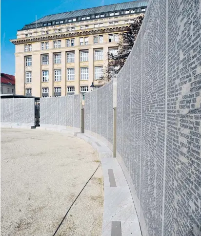  ?? ?? Die neue Holocaust-Gedenkstät­te bei der Nationalba­nk wird am 9. November eröffnet.