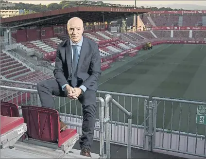  ?? FOTO: PERE PUNTÍ ?? Steve Archibald en Montilivi. Durante las últimas temporadas ha estado en contacto con el mundo del fútbol como empresario
“Sentía que tenía que hacer algo más que salir cada día a aplaudir a las ocho”