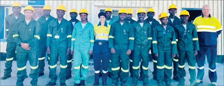  ?? Photo: Contribute­d ?? Ready to learn... Rössing Uranium’s Specialist Training and Developmen­t Sophy Partenbach-Fick (centre without hat) with the new cohort of interns.