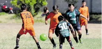  ??  ?? Juego definido propusiero­n los Alebrijes para derrotar a Academia Atlas en los Animalitos. Jesús Gutiérrez