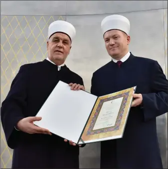  ?? ?? Muraselu uručio reisu-l-ulema Kavazović