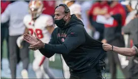  ?? STEPHEN BRASHEAR — THE ASSOCIATED PRESS ?? San Francisco 49ers defensive coordinato­r Robert Saleh will likely be a head coaching candidate this offseason when the NFL is hoping some new rules lead to more opportunit­ies for minority coaches.