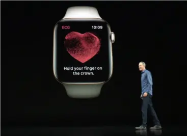  ??  ?? Apple’s Jeff Williams talks about the new ECG feature in the Apple Watch Series 4.