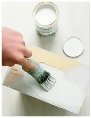  ??  ?? Keep it simple by painting your timber and cardboard boxes directly with a coat of Resene gloss or semi- gloss waterborne enamel. Allow to dry before applying a second coat as required.