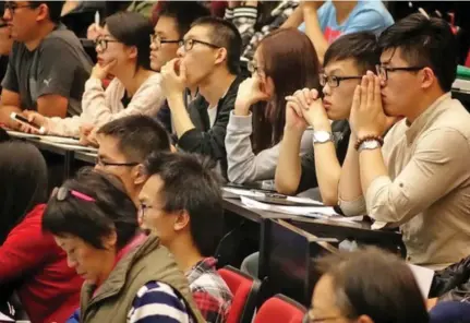  ??  ?? Hundreds attended a meeting at the University of Auckland prompted by recent violent attacks on internatio­nal students.