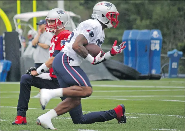  ?? JOHN KRYK ?? The New England Patriots have signed running back Mike Gillislee in the hopes he can replicate the 5.7 yards per carry he averaged over the past two years with the Buffalo Bills.