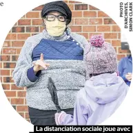  ??  ?? La distanciat­ion sociale joue avec notre cerveau et il faudra du temps pour s’en remettre.