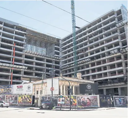  ?? Santiago CiChero/afv ?? En el Palacio Roccatagli­ata, está frenada la construcci­ón de tres torres